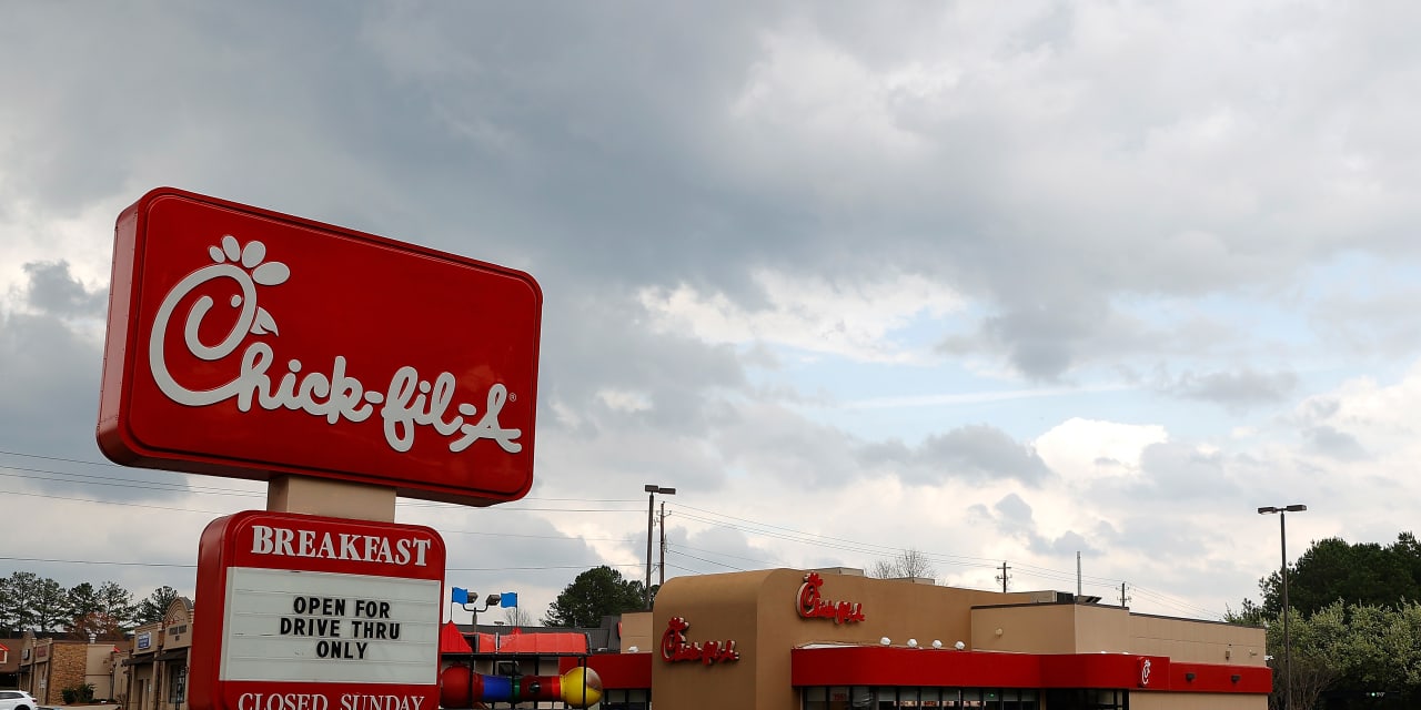 Chick-fil-A reportedly can pay elegance agreement for supply up-charges. Here is the right way to take a look at your declare.