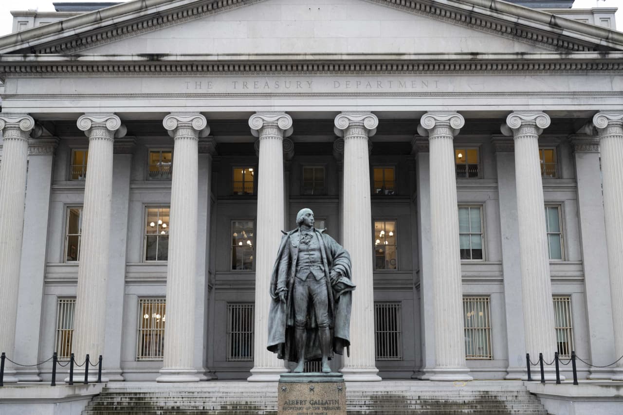 Bond yields suddenly retreat from recent highs as buyers step back into the Treasury market