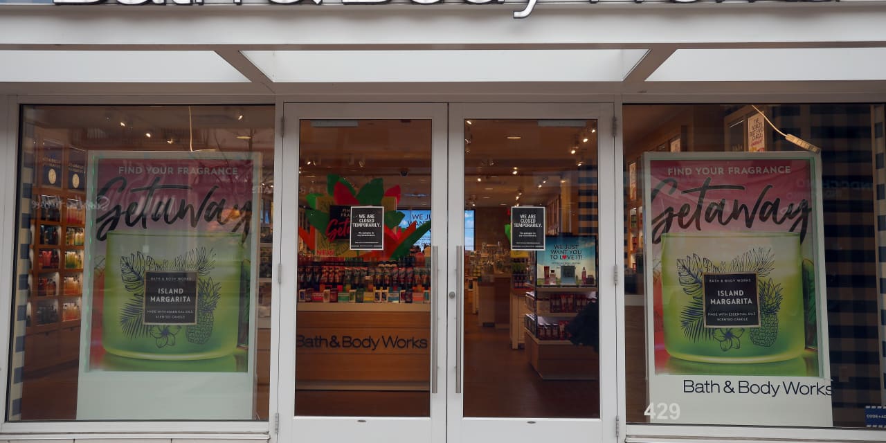 Las acciones de Bath & Body Works suben un 11% después de que las ganancias aumentaron y se elevó la orientación