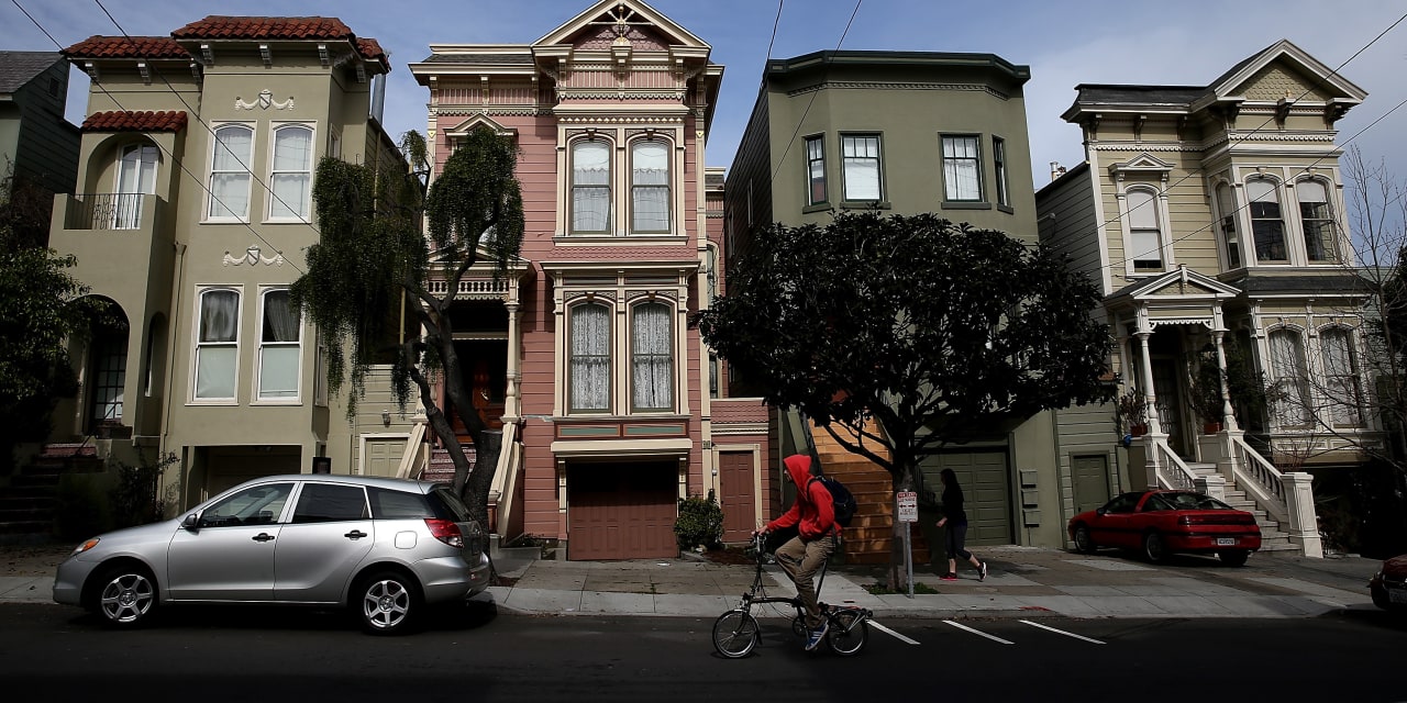 Mortgage rates increase for the first time in over a month. Here’s why.