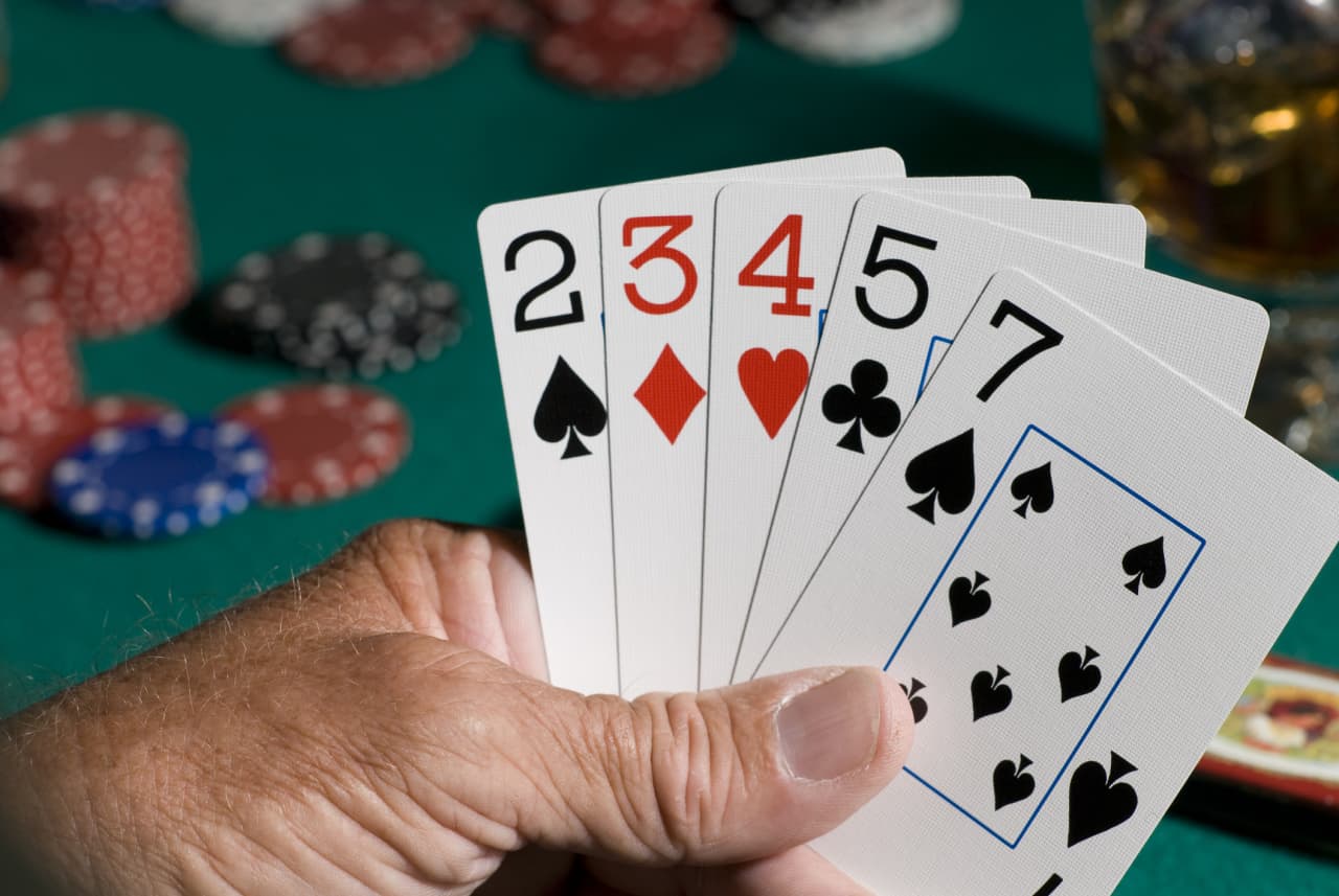 Hold stocks or fold ’em? Former World Series of Poker champion Annie Duke tells you how to decide.