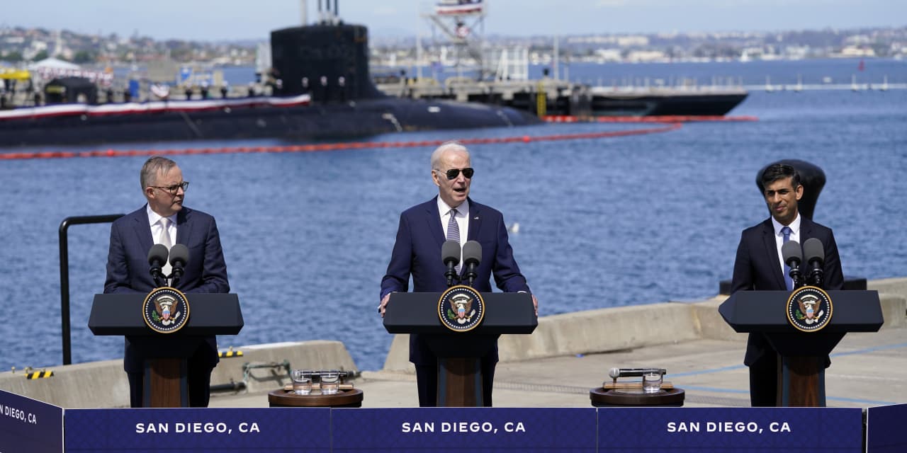 Biden announces deal to sell nuclear-powered submarines to Australia