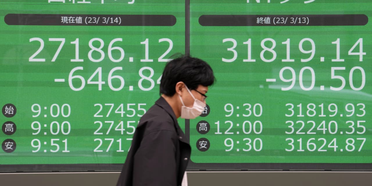 Asian markets extend losses as U.S. banking worries persist