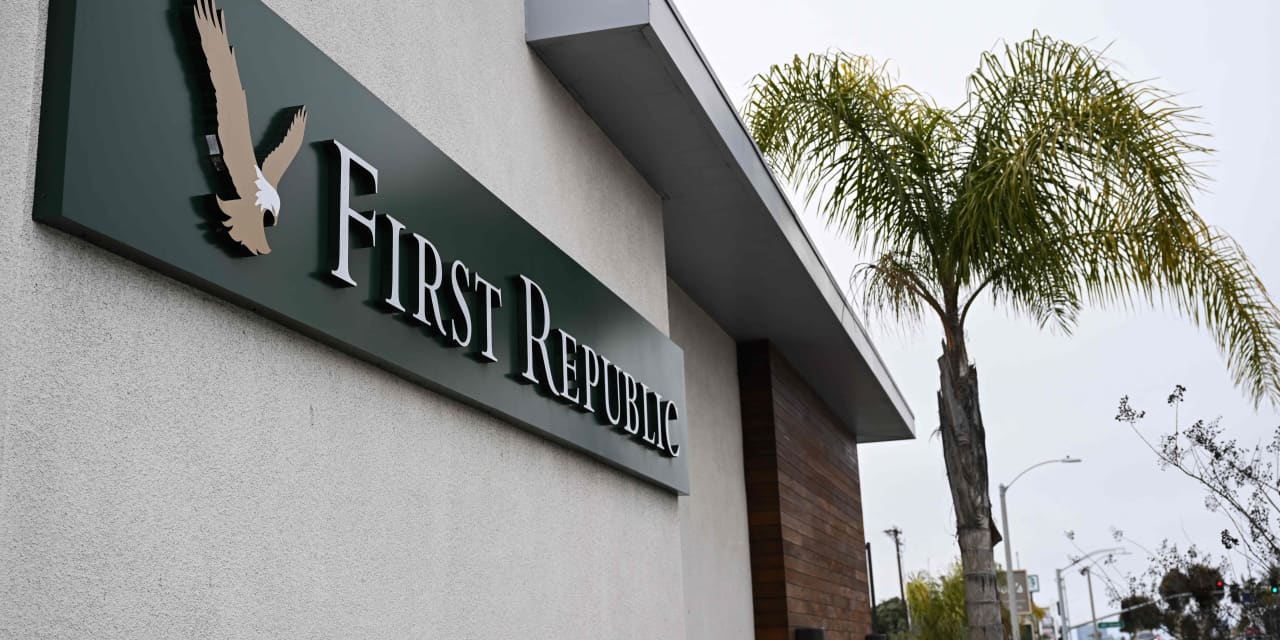 First Republic Bank reportedly exploring its options, including a possible sale