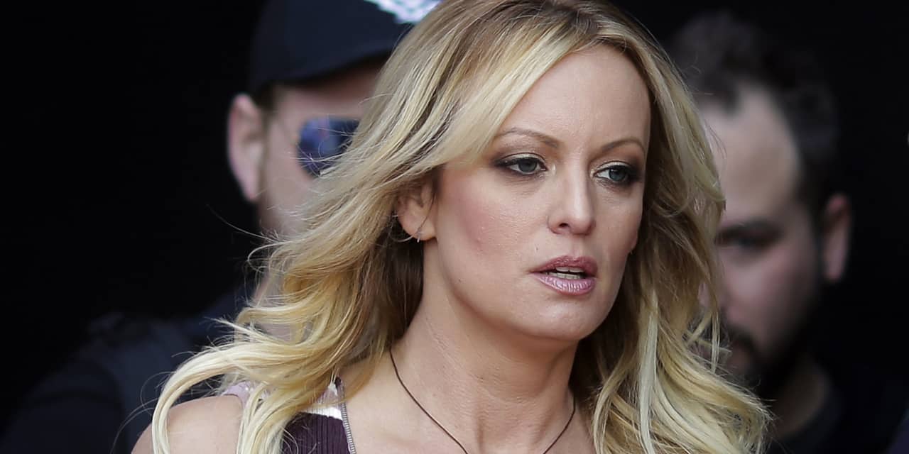 Stormy Daniels must pay 122000 in Trumps legal bills over failed defamation suit