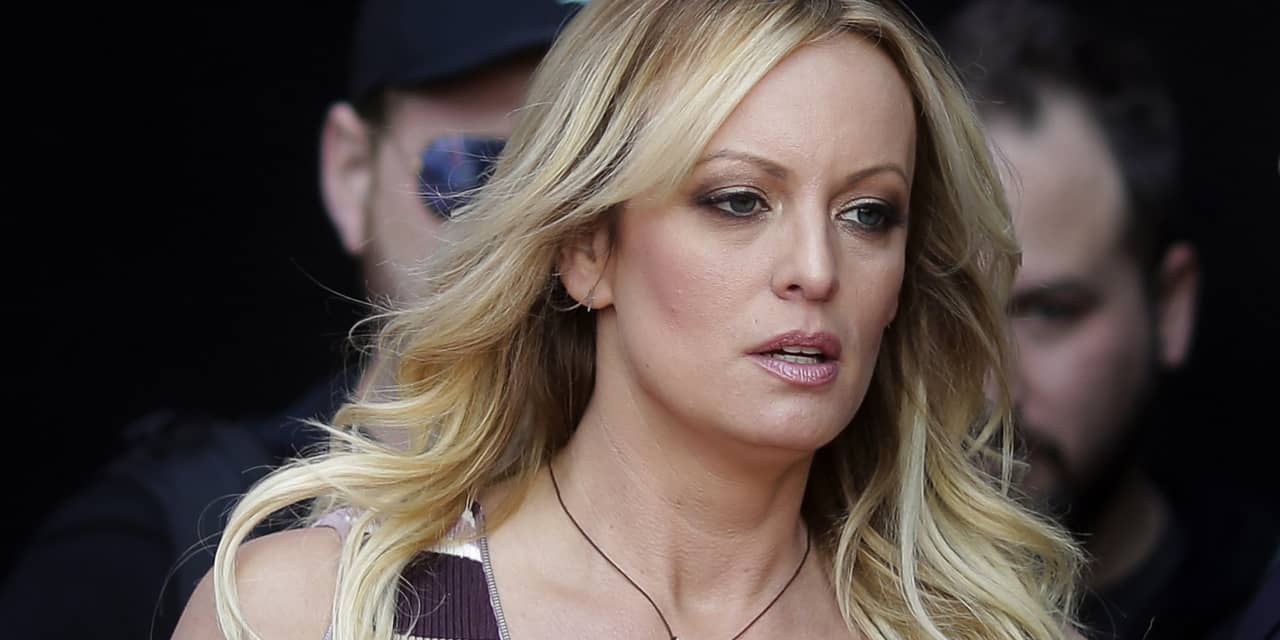 Stormy Daniels must pay 122000 in Trumps legal bills over failed defamation suit