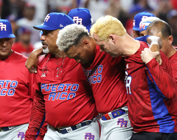 Edwin Diaz injury: Mets closer hurt during Puerto Rico celebration at WBC