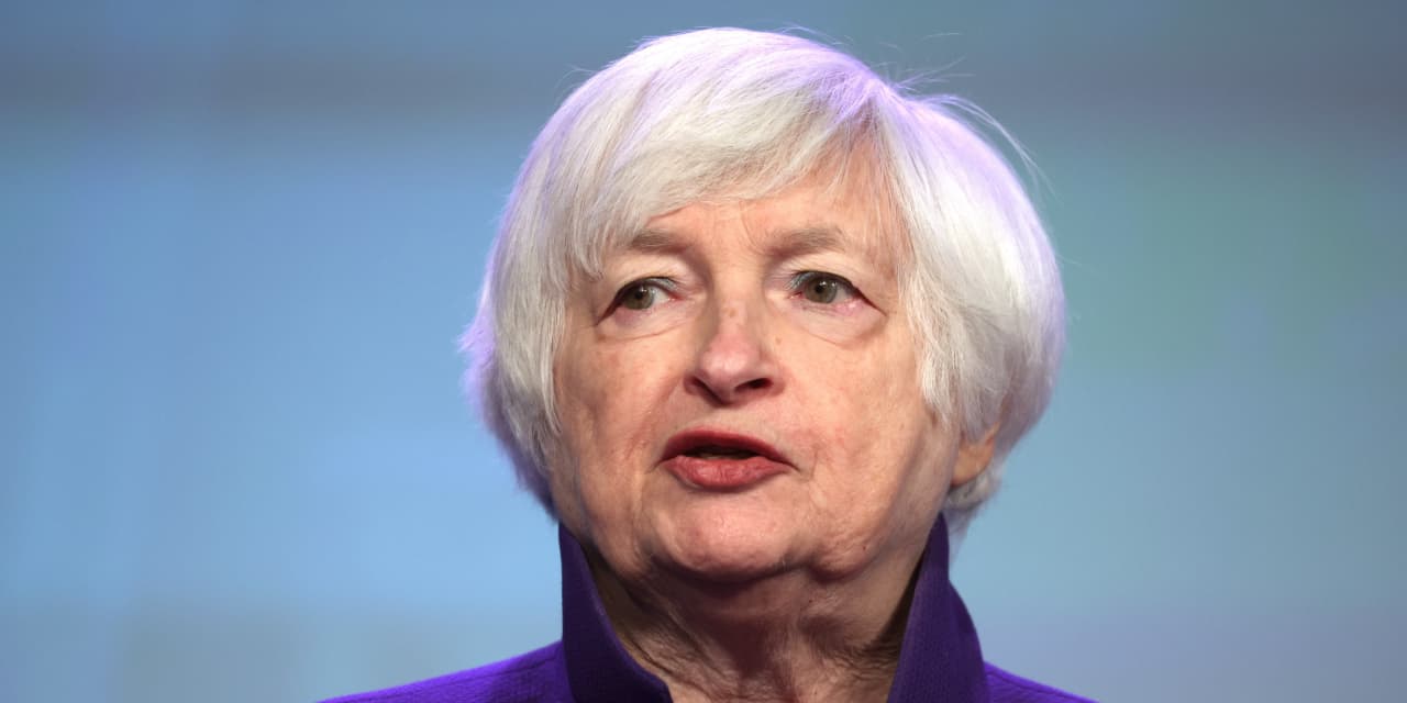 Yellen: ‘Blanket’ protection of deposits not being considered