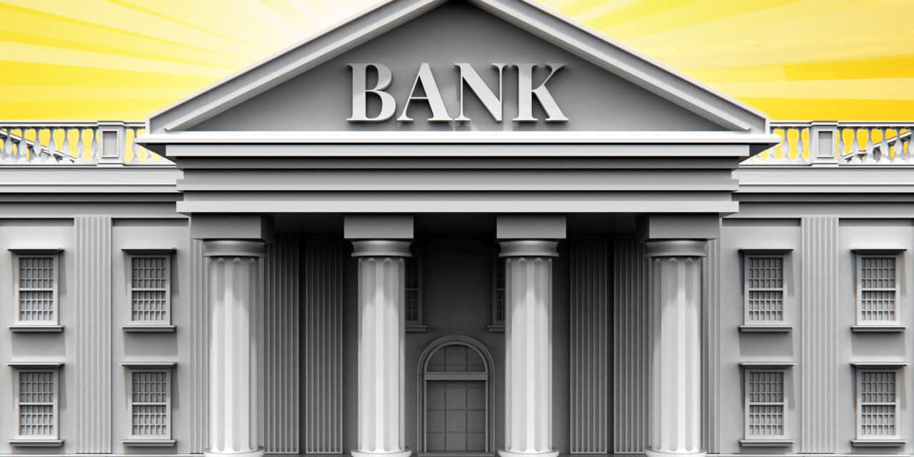 These two bank stocks shine as the industry gets closer to turning a corner - Vimarsana News