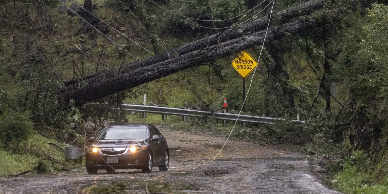 Rare tornado in L.A. suburb as Bay Area cleans up after powerful wind ...