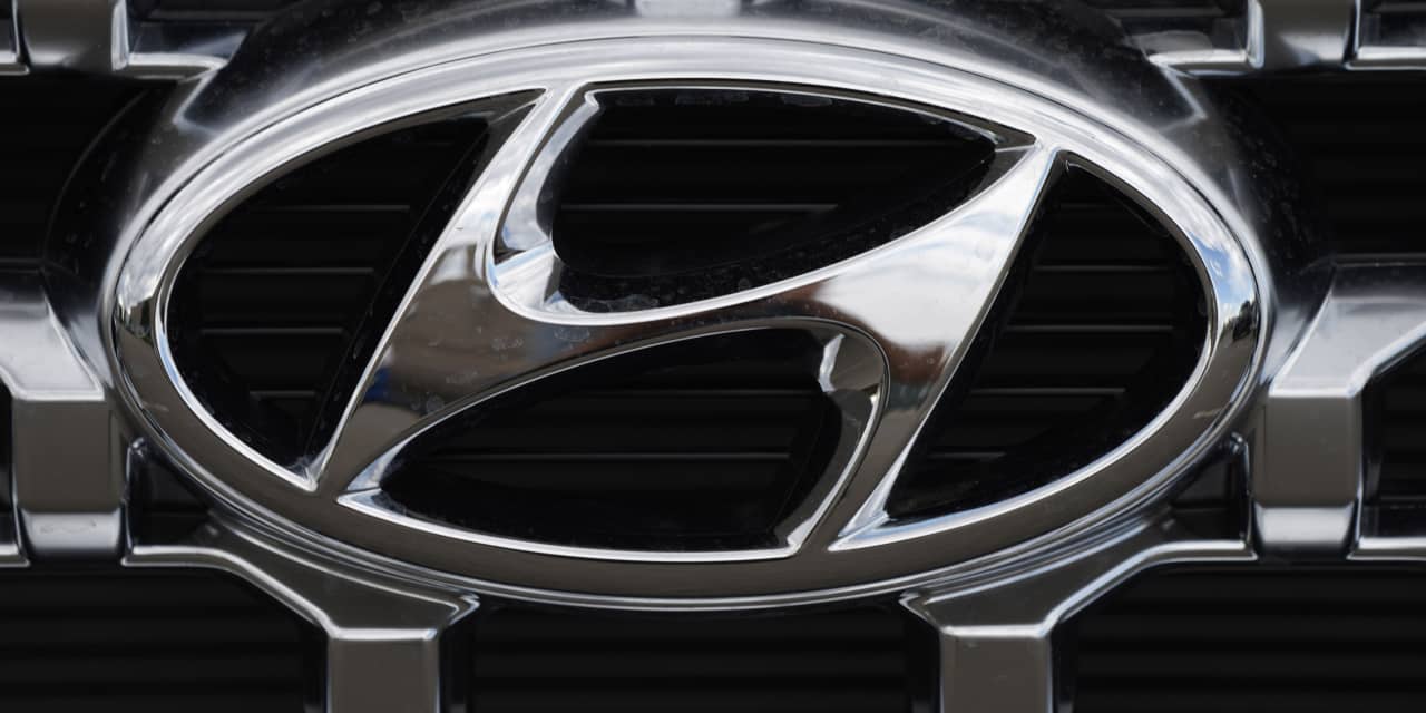 Hyundai, Kia recall vehicles due to fire risk, say to park outside