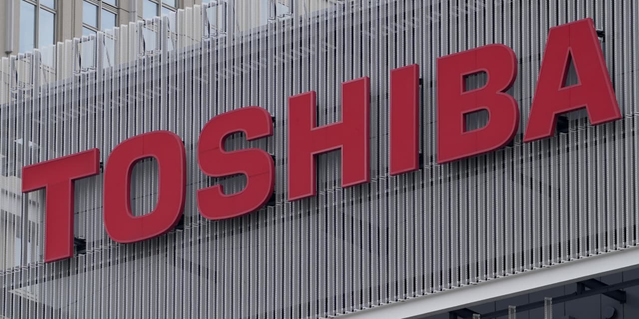 Scandal-plagued Japan tech giant Toshiba gets tender offer