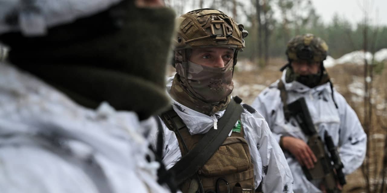 Kyiv investigates allegations that Russians shot surrendering Ukrainian soldiers - Vimarsana News
