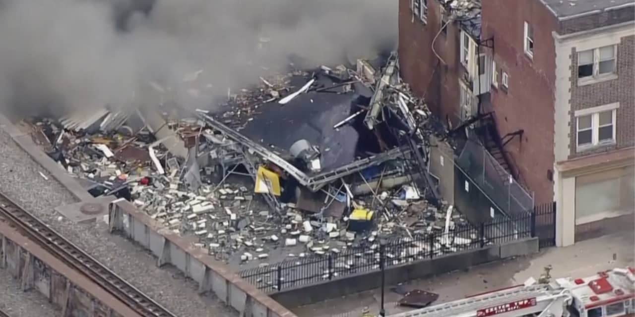 Pennsylvania chocolate factory explodes; 5 dead, 6 missing