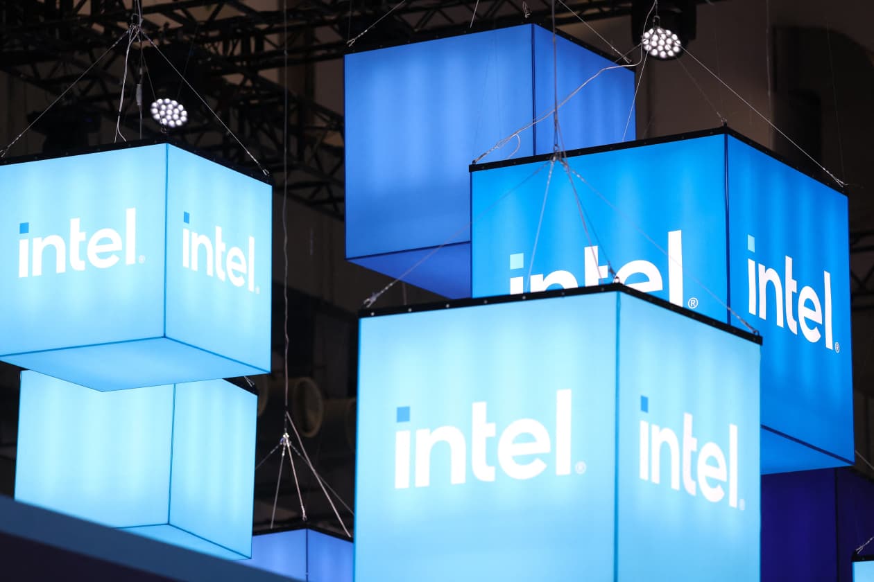 Intel’s stock pops as its latest move signals a ‘turnaround’ is afoot ...