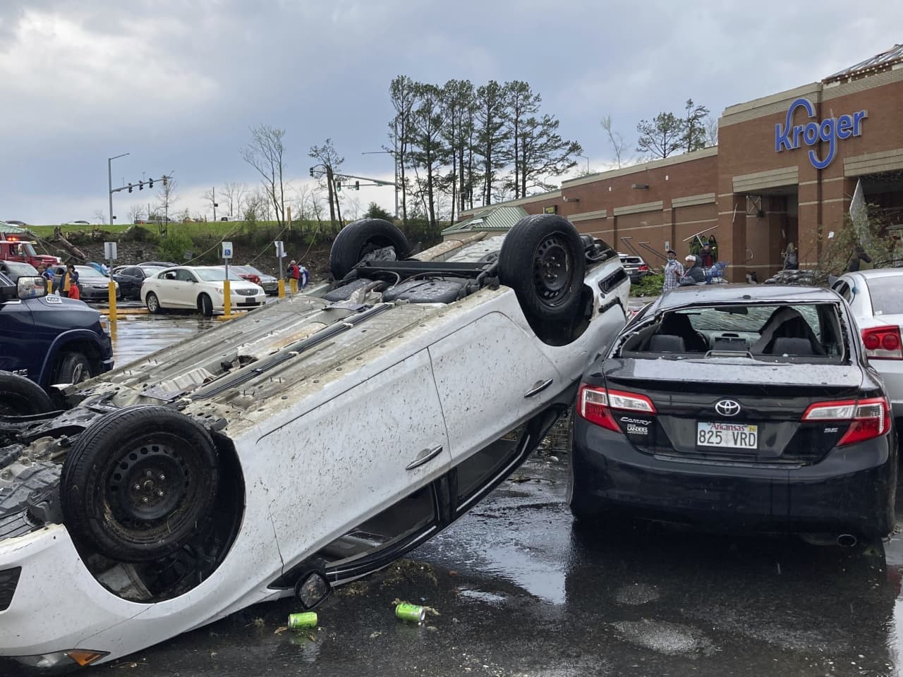 At least 21 dead after tornadoes rake US Midwest, South - MarketWatch