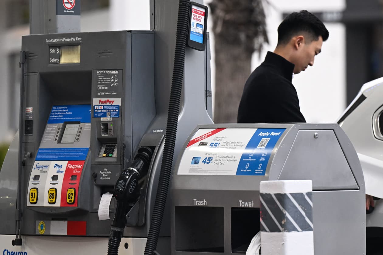 Gas prices are down, just in time for Fourth of July - MarketWatch
