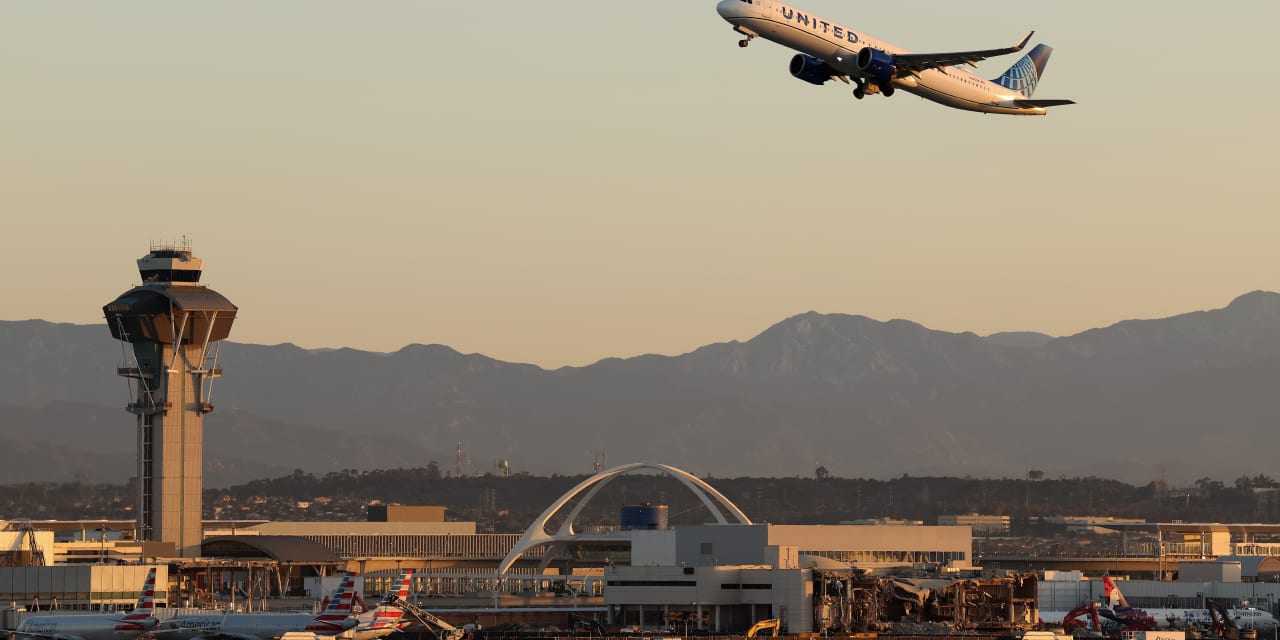 marketwatch.com - Claudia Assis - United Airlines just set a daily record for bookings, but that isn't helping the stock