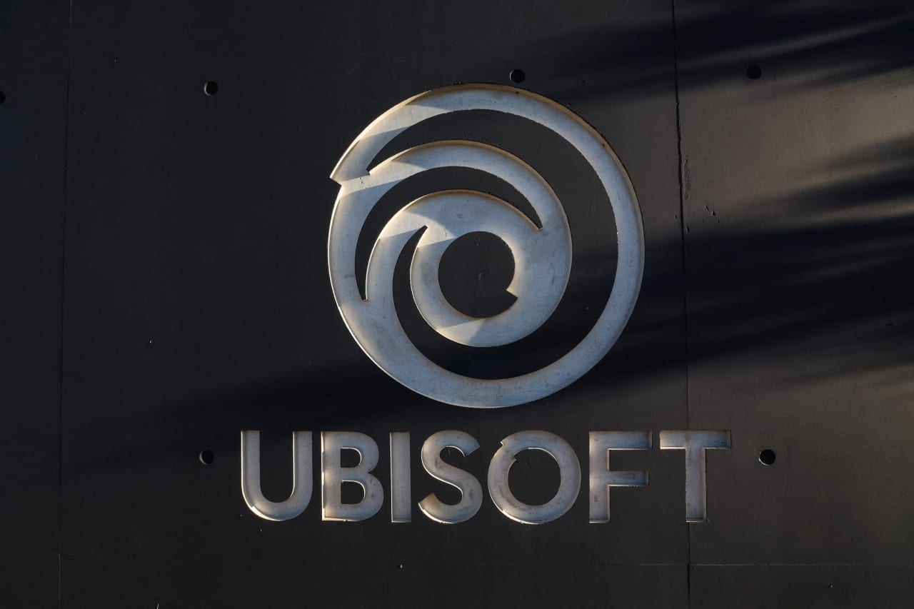 Ubisoft shares slump after guidance disappoints