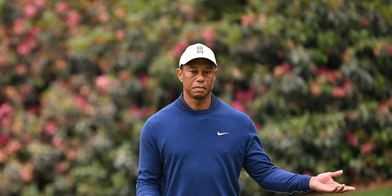 Woods withdraws before completing 3rd round of Masters