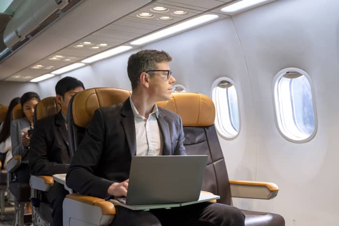 What to Look for in Airline Seat Reviews - NerdWallet