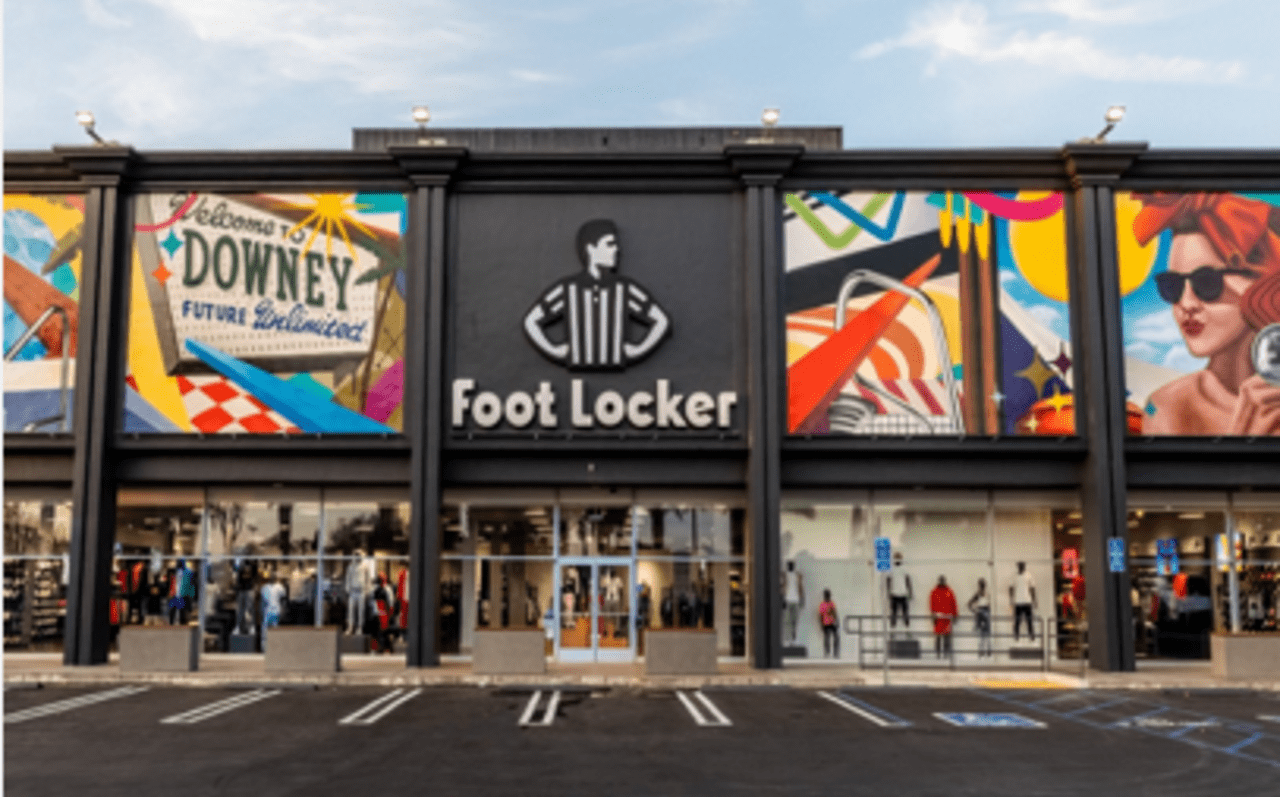 Foot Locker Expects Sales, Profit to Fall in Coming Year - WSJ