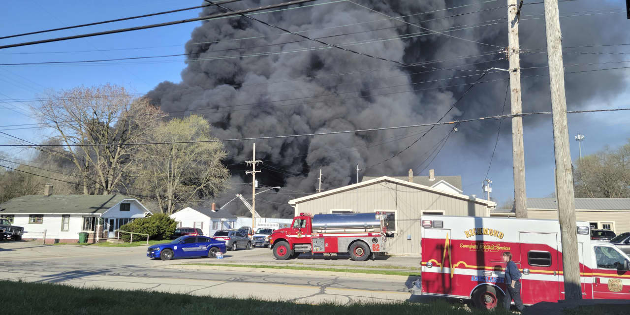 Industrial fire prompts evacuation order in Richmond, Indiana