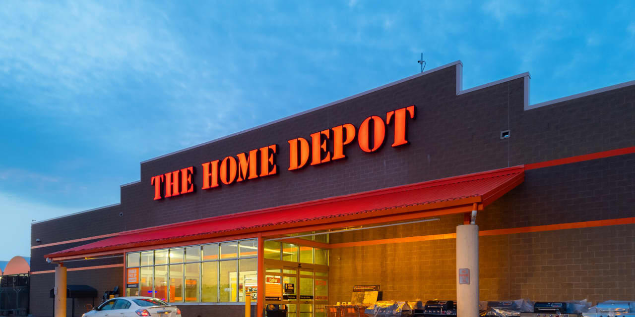 The Home Depot is having a massive spring sale right now with 30{dd3cf16dc48cbccde1cb5083e00e749fe70e501950bc2e0dea1feff25a82382f} off select appliances, grills, patio furniture and more