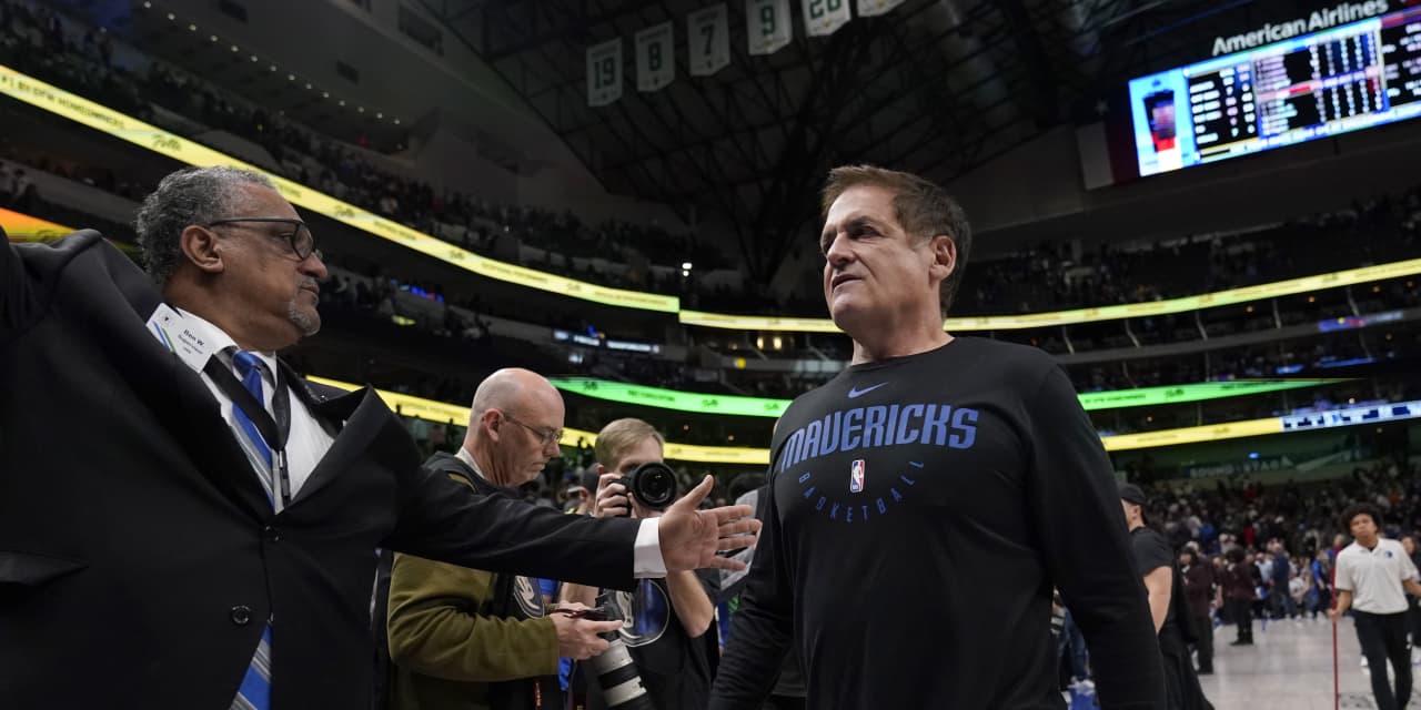 Mark Cuban s Dallas Mavericks Fined 750 000 By The NBA For Sitting 