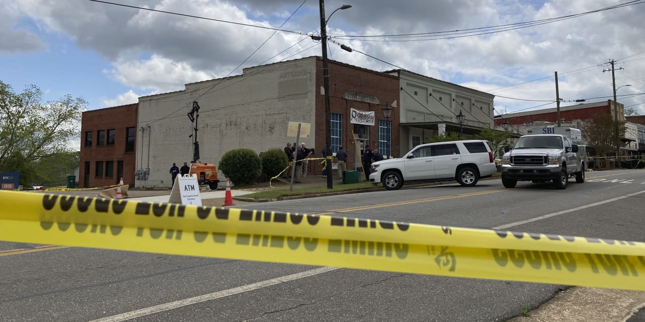 4 killed in shooting at Alabama birthday party; many more injured