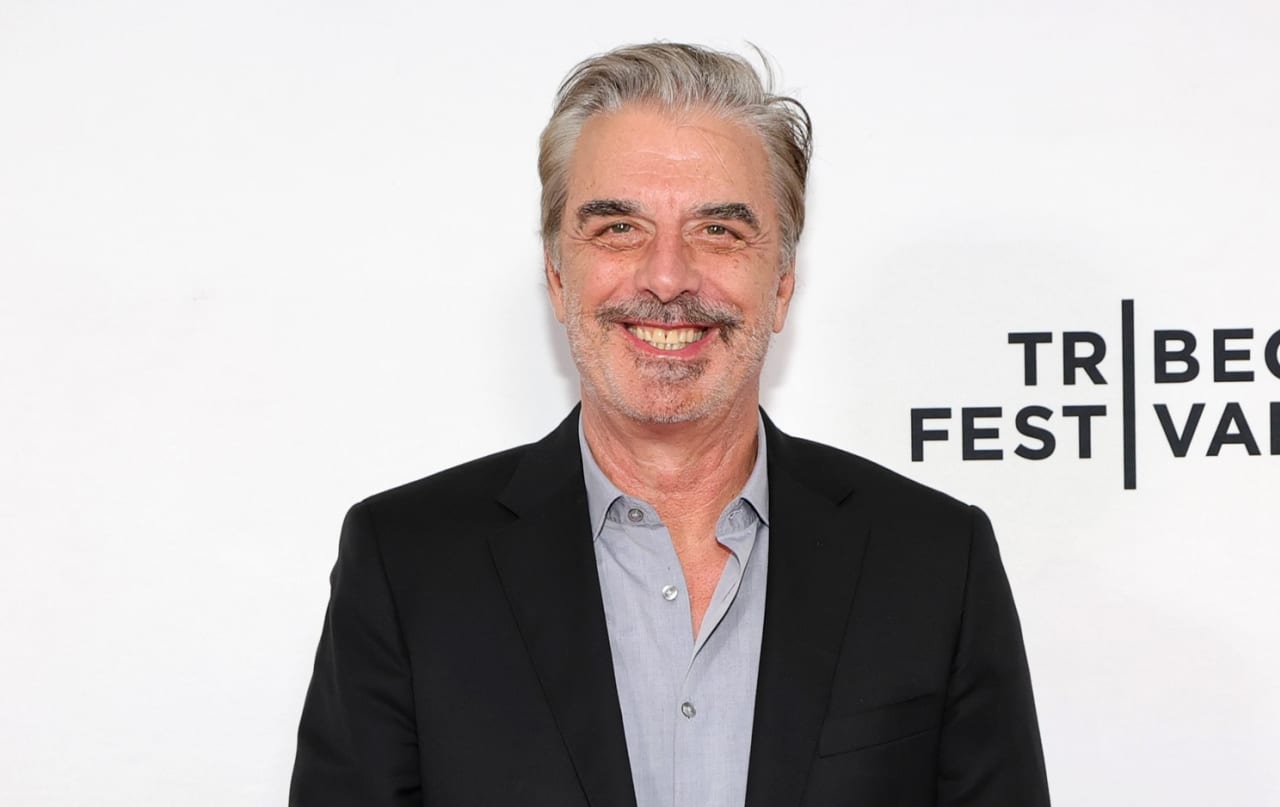 ‘Sex and the City’ star Chris Noth is selling his ‘breathtaking’ Greenwich Village apartment for $1.5 million