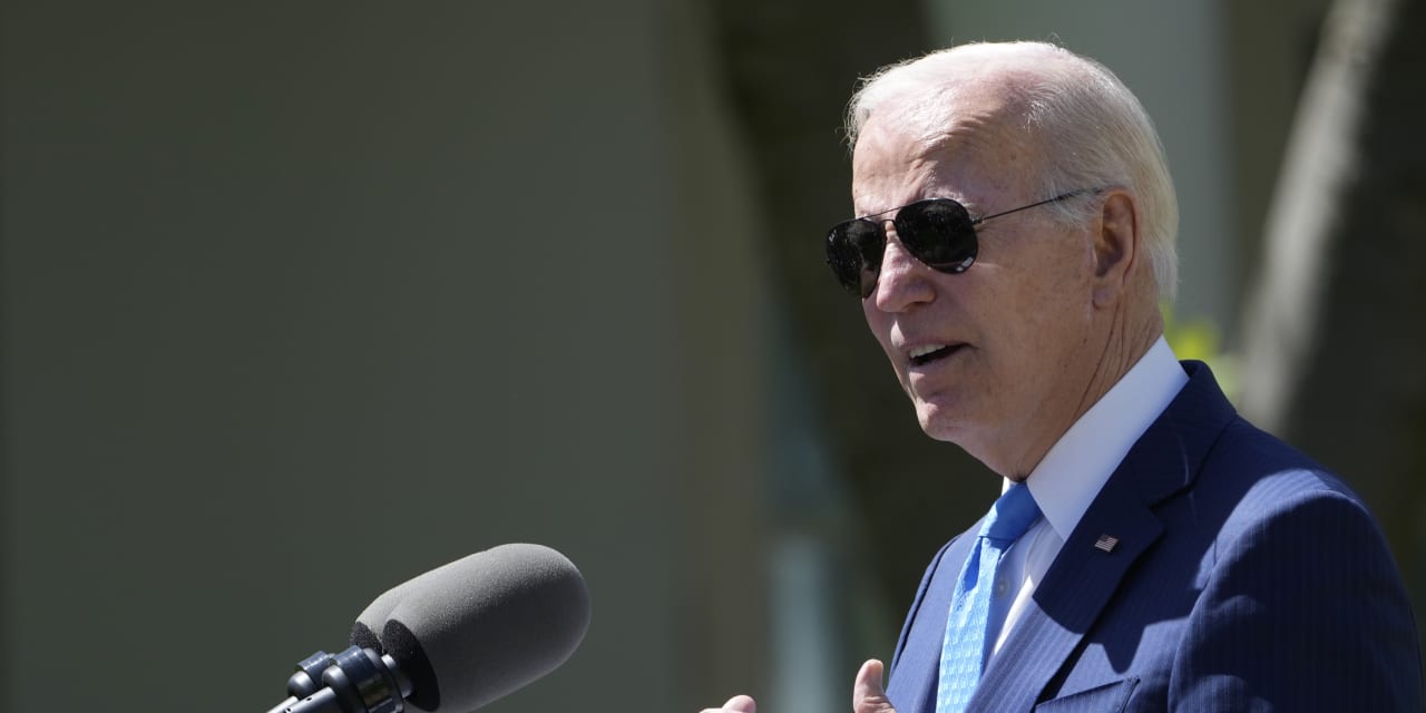 Bidens’ tax returns show 23.8% rate on $579,514 in 2022 earnings