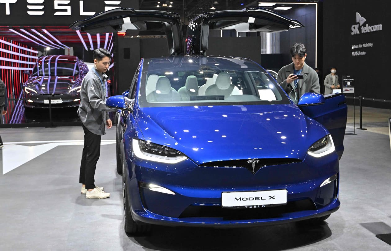 Tesla stock falls 6% as price cuts hit quarterly profit margins -  MarketWatch