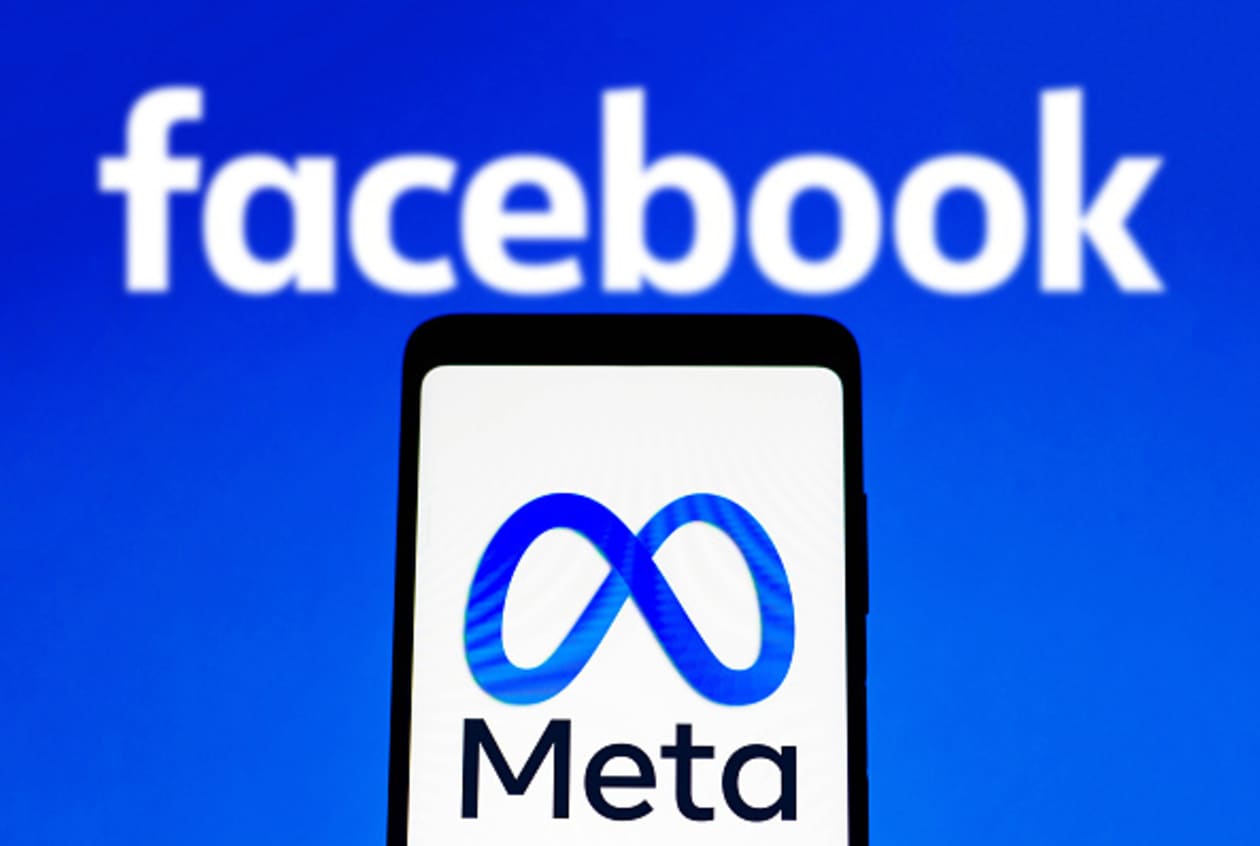 Zuckerberg wants to spend billions more on AI. Meta investors like that ...