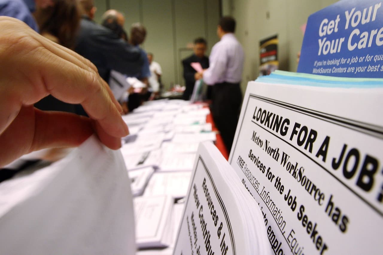 US Jobless Claims Rise; State Trends Noted