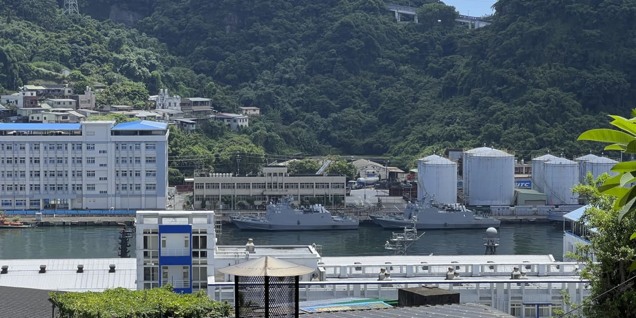 Chinese spy balloon spotted over Taiwan port city weeks ahead of election - Vimarsana News