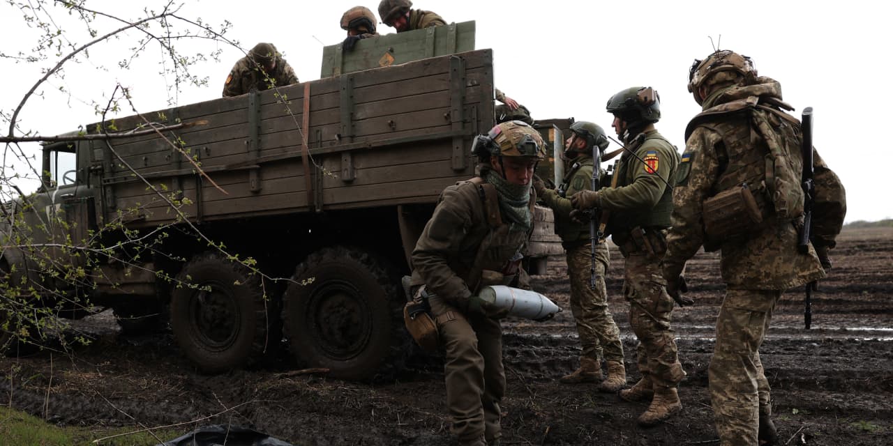 Ukrainian troop positions spark speculation of looming counteroffensive