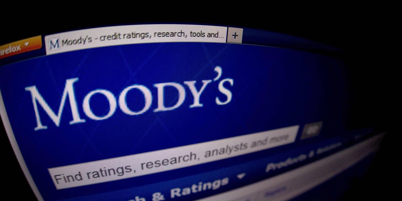 Moody’s rebaja un escalón las calificaciones de los bancos estadounidenses debido a la disminución de la solvencia