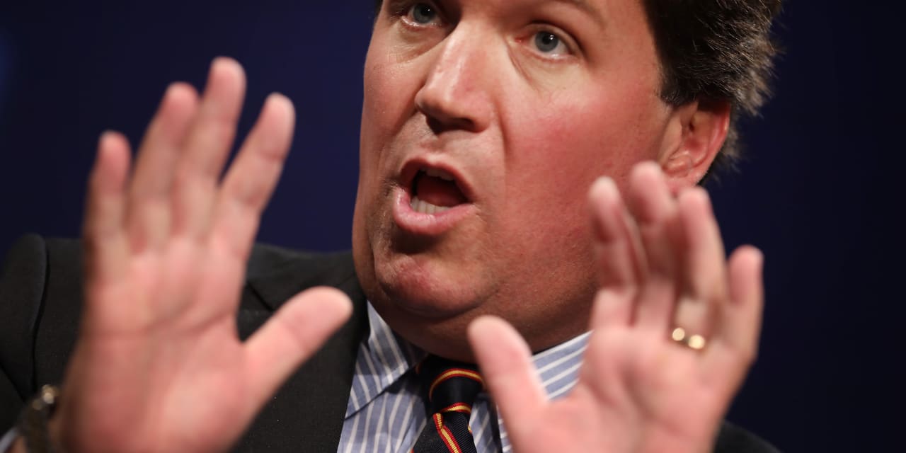 Fox’s stock slides 4% on news Tucker Carlson is leaving the network