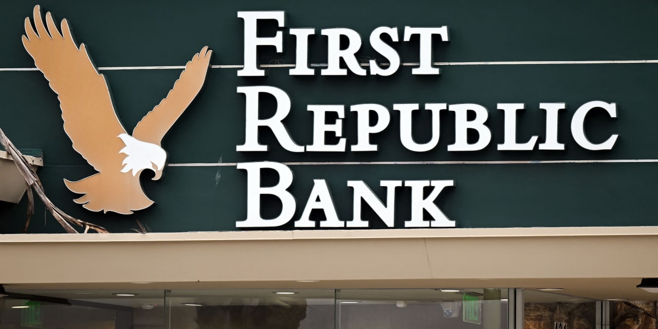 Earnings Results: First Republic stock plummets anew after revealing ‘unprecedented’ deposit flight, layoff plans