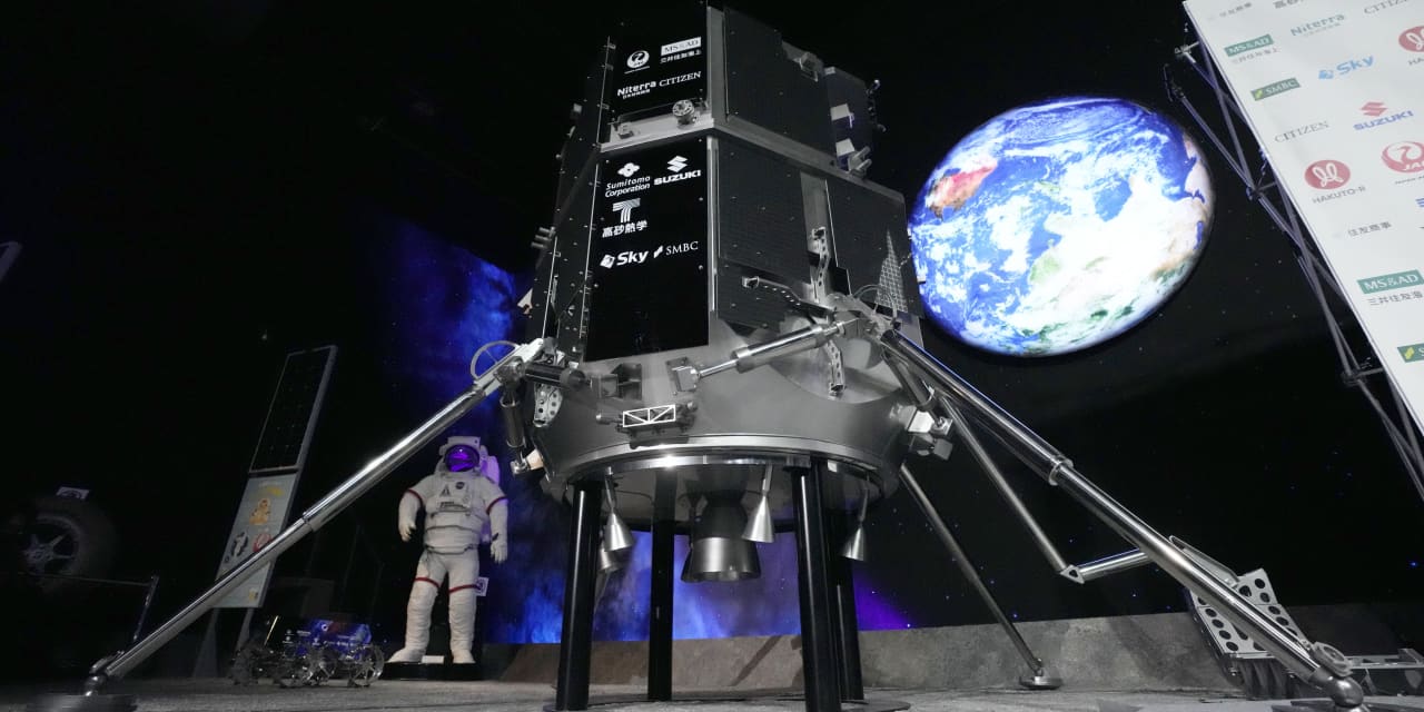 Tokyo company loses contact with moon lander in likely crash