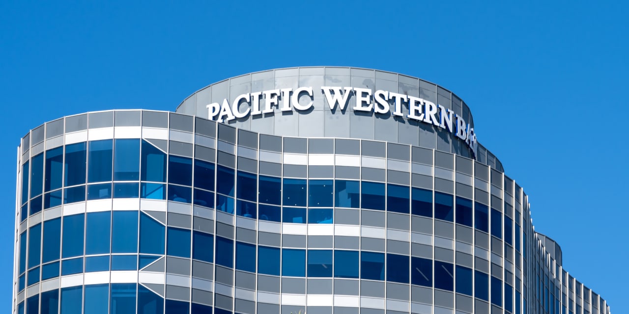 #Earnings Results: PacWest stock surges 15% as bank says deposits have been building in recent weeks