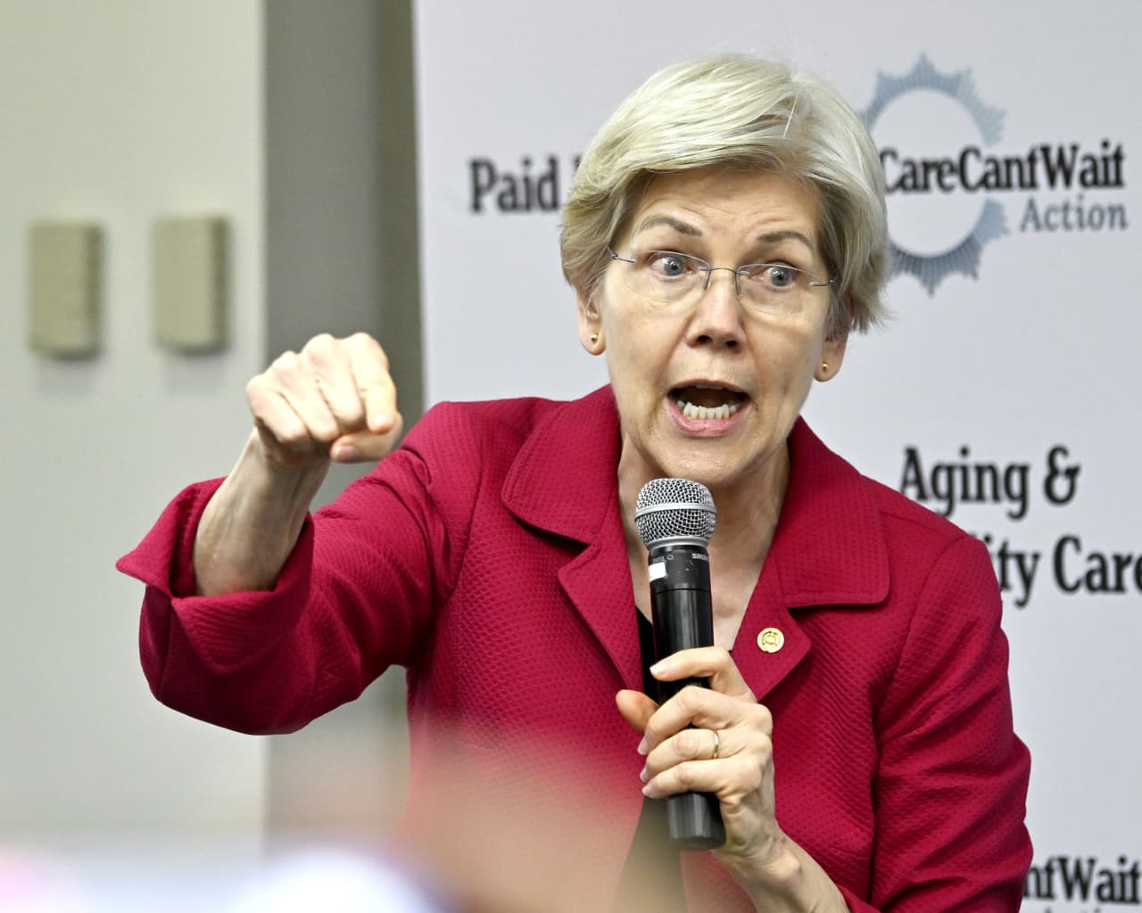 Warren urges Biden to target grocery chains over high prices. But there’s debate over how much chains are to blame.
