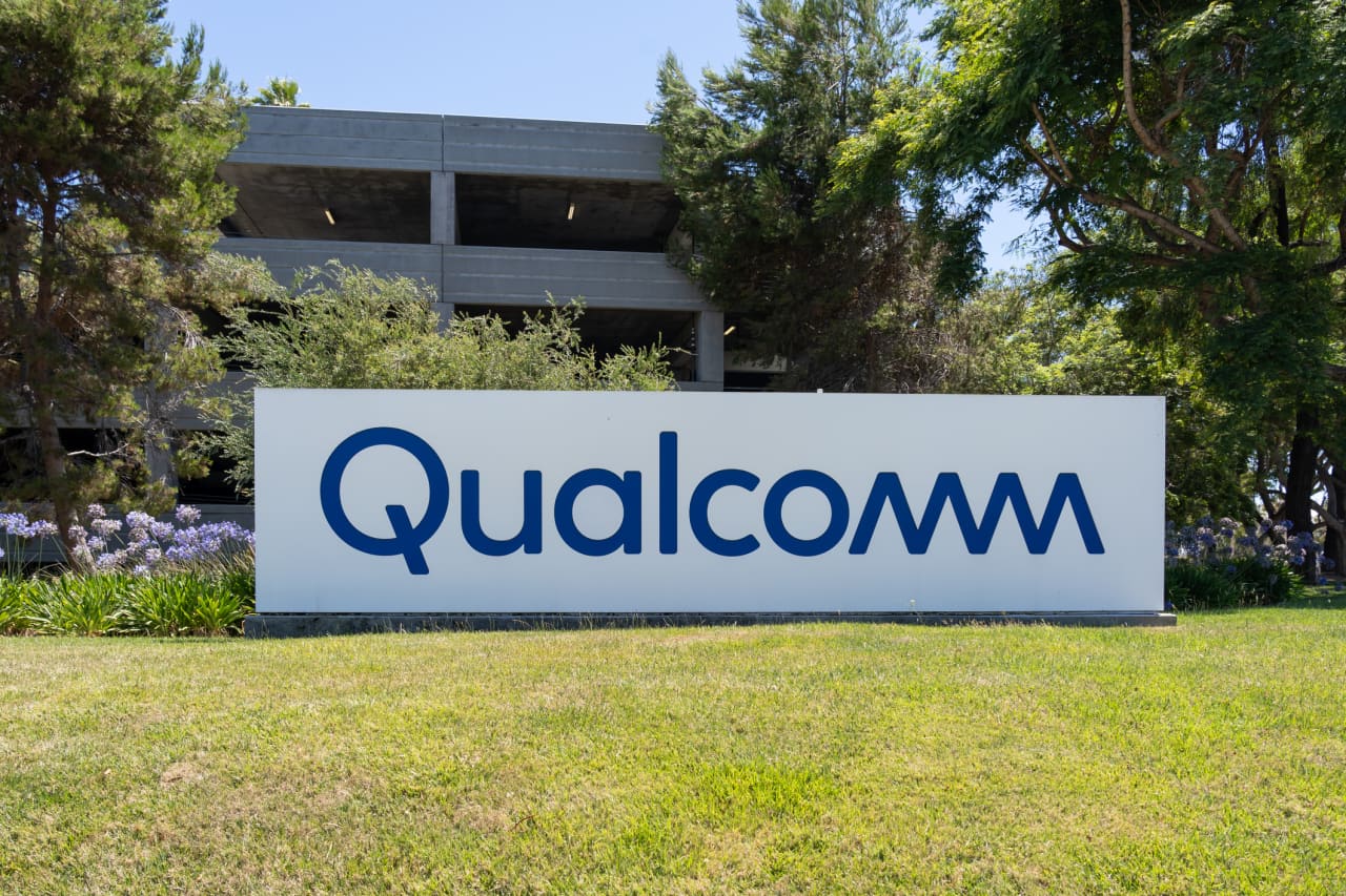 Qualcomm's stock soars as an AI opportunity emerges