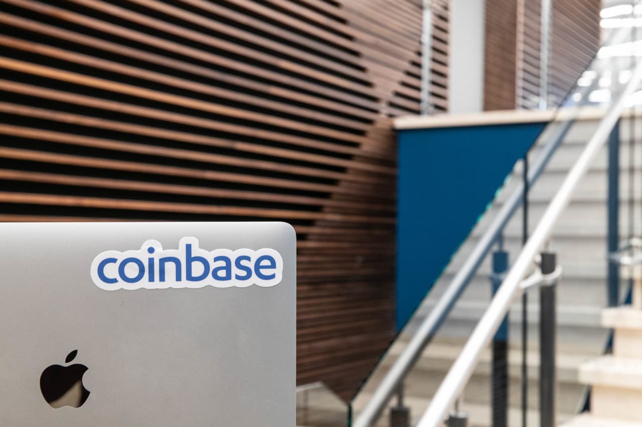 Coinbase plans $1 billion convertible-debt deal after stock surge