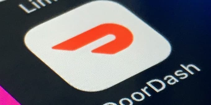 DoorDash worker gets $10,000 gift from the company: 'I almost started crying' - Vimarsana News