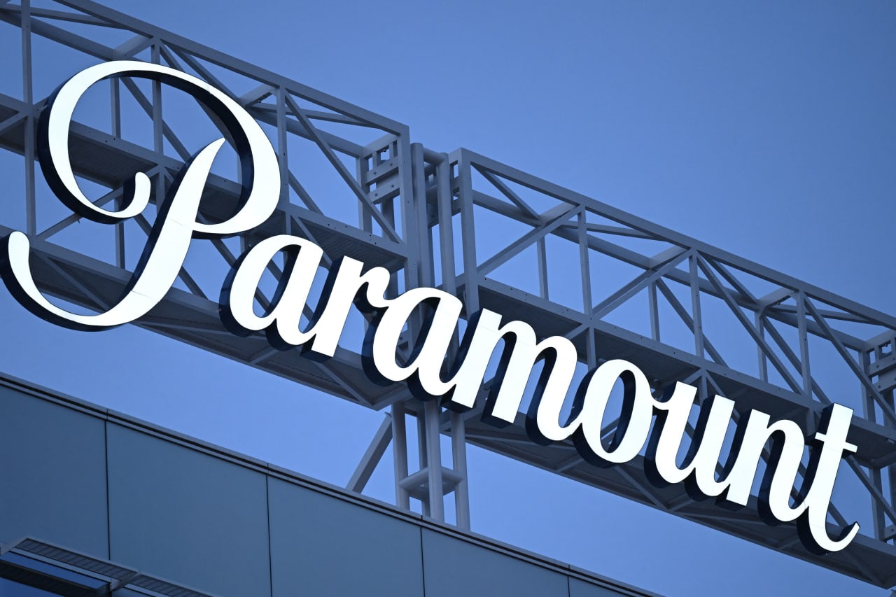 Warner Bros. Discovery, Paramount shares rise on report that merger talks have halted