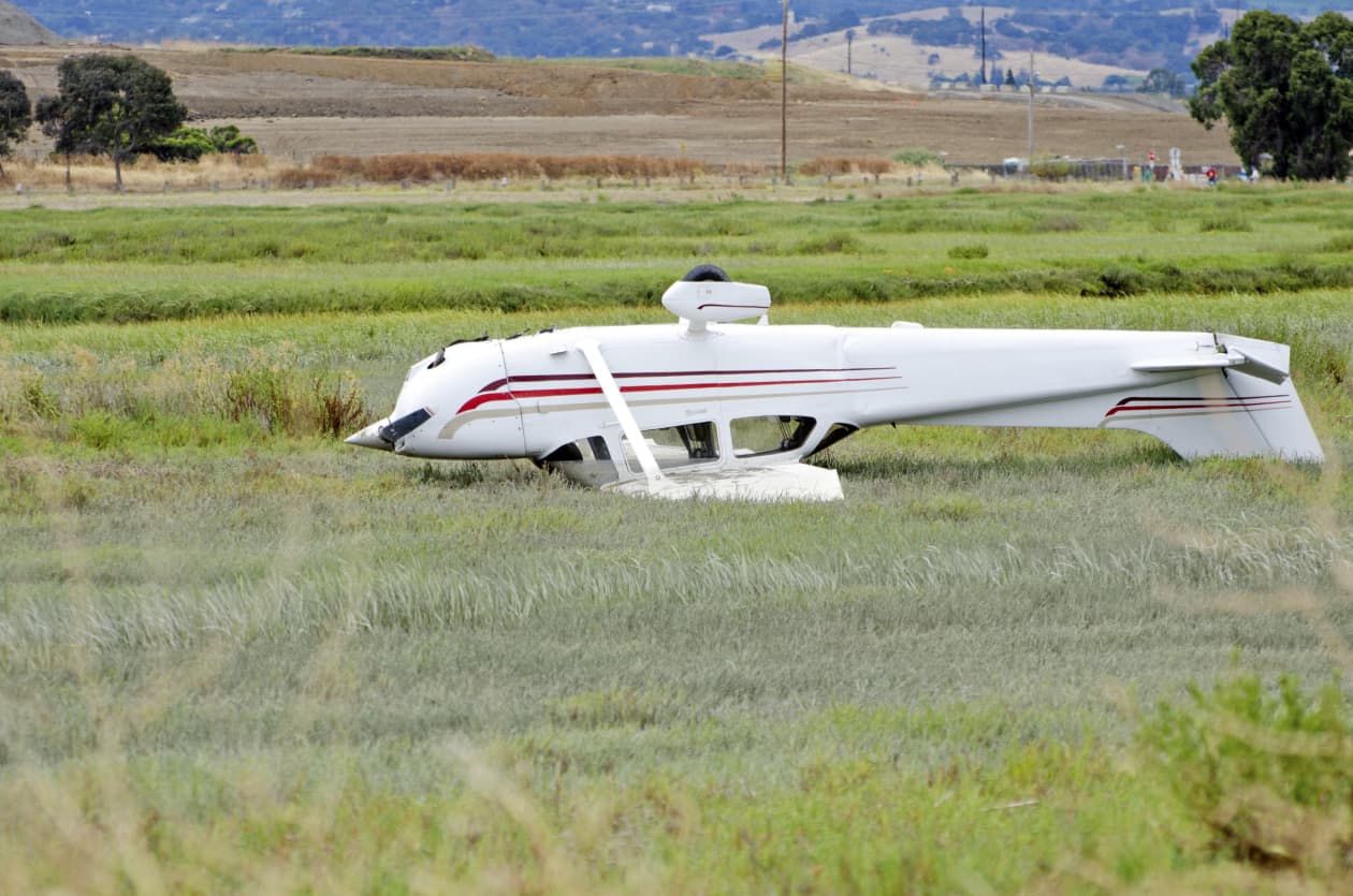 Crashing down to Earth YouTube pilot agrees to plead guilty to