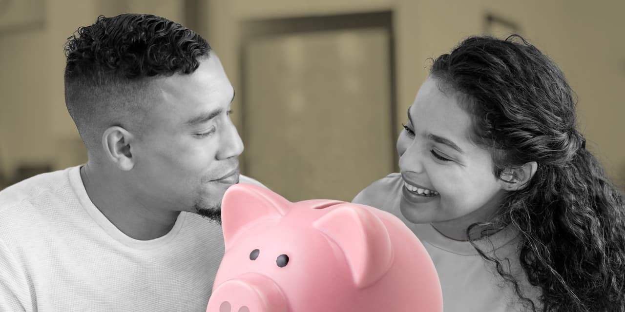 Financial Face-Off: Should couples combine finances or keep separate accounts? One option leads to a happier marriage, study finds.