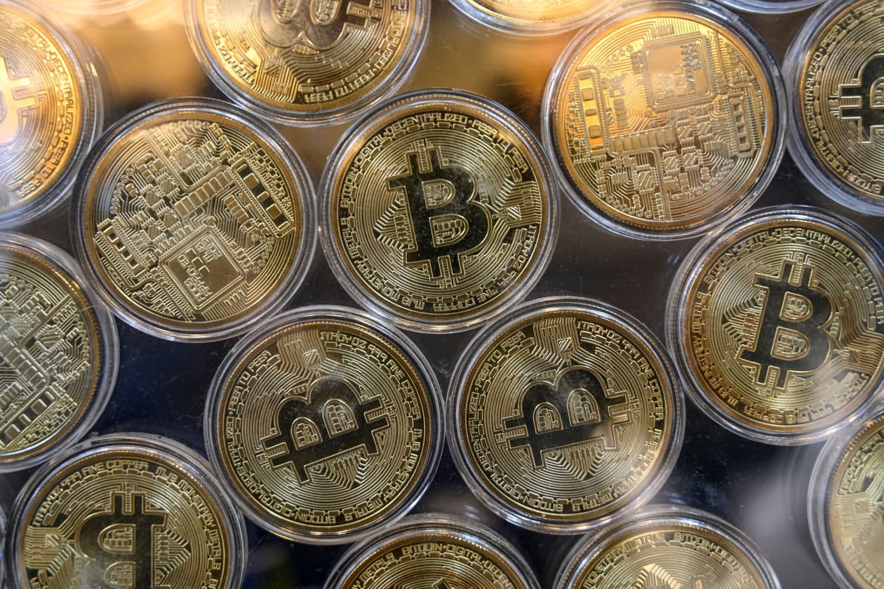 MicroStrategy snags another 2,138 bitcoins at less than $100,000 per coin -  MarketWatch